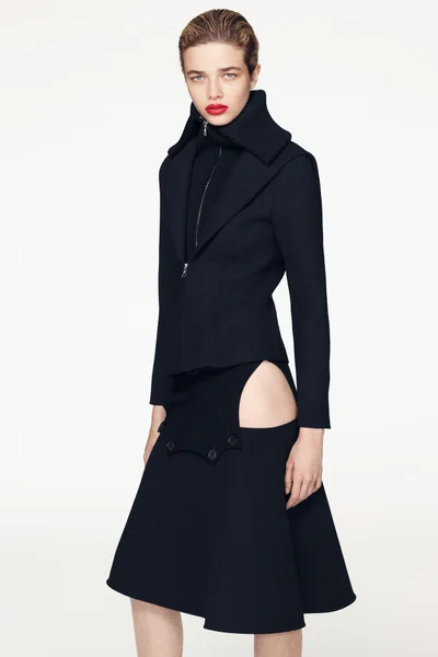 Look 10